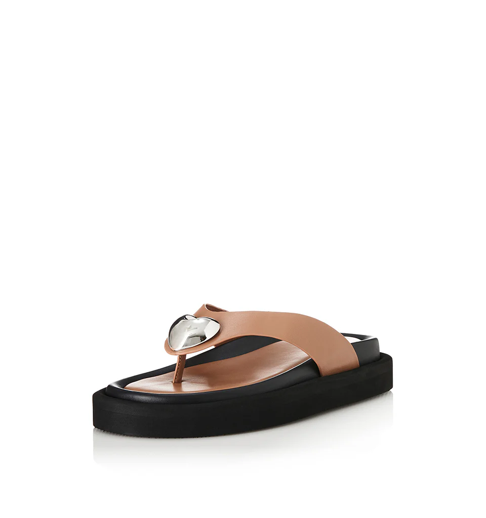 Ana - Image 20