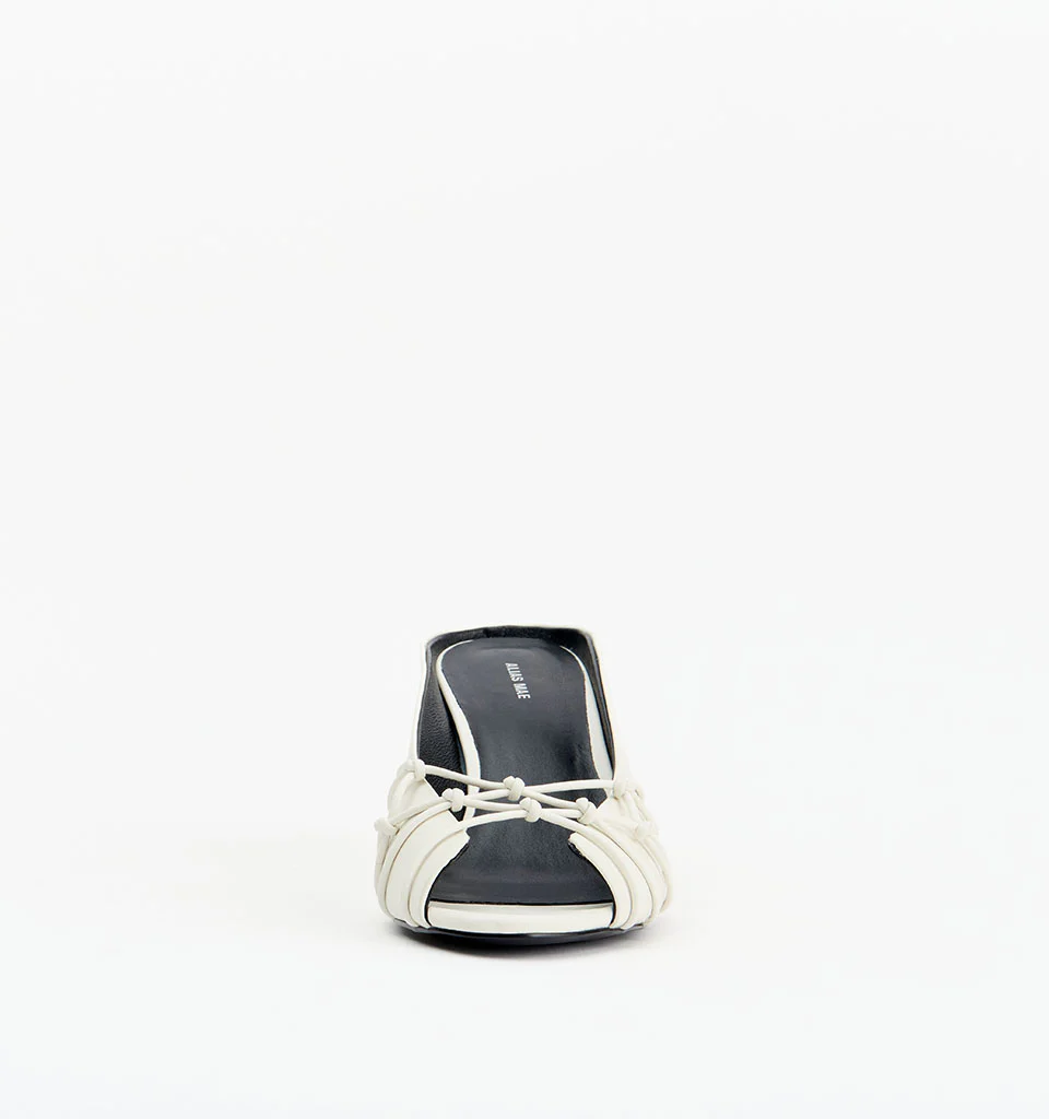 Aya - Image 10