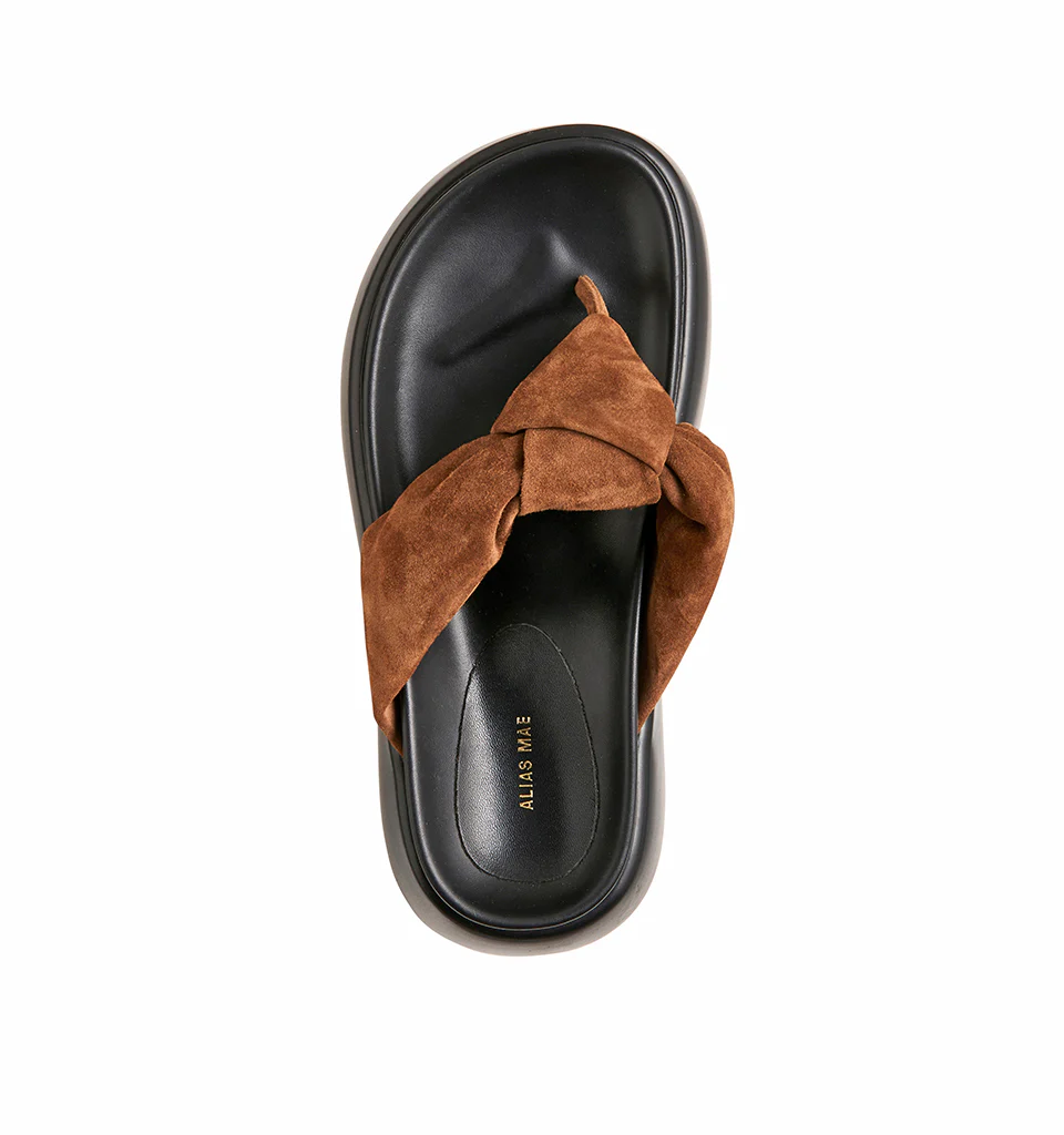 Curtis - Image 12