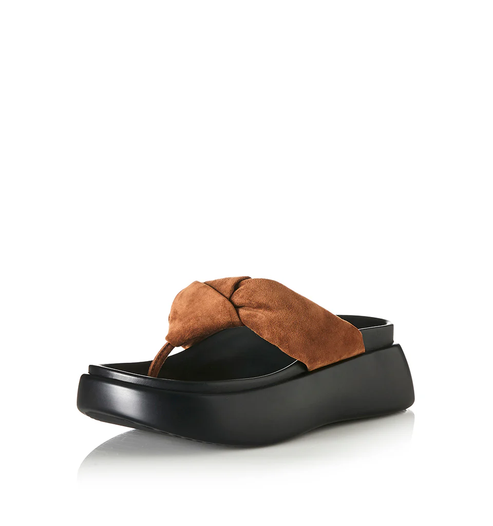 Curtis - Image 13