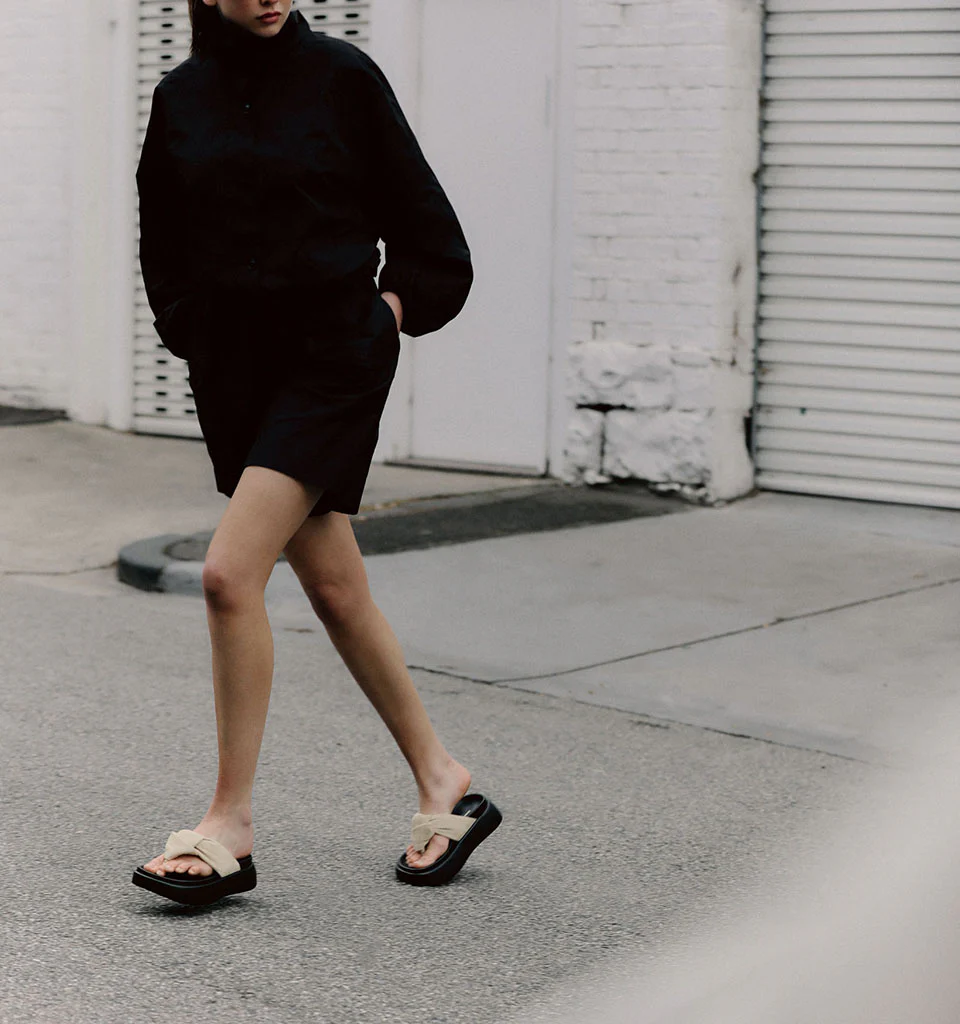 Curtis - Image 21