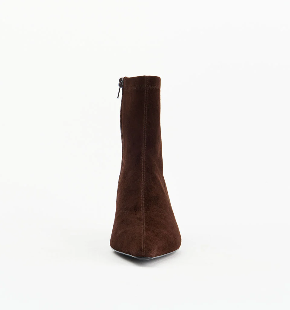 Gemma - Image 10