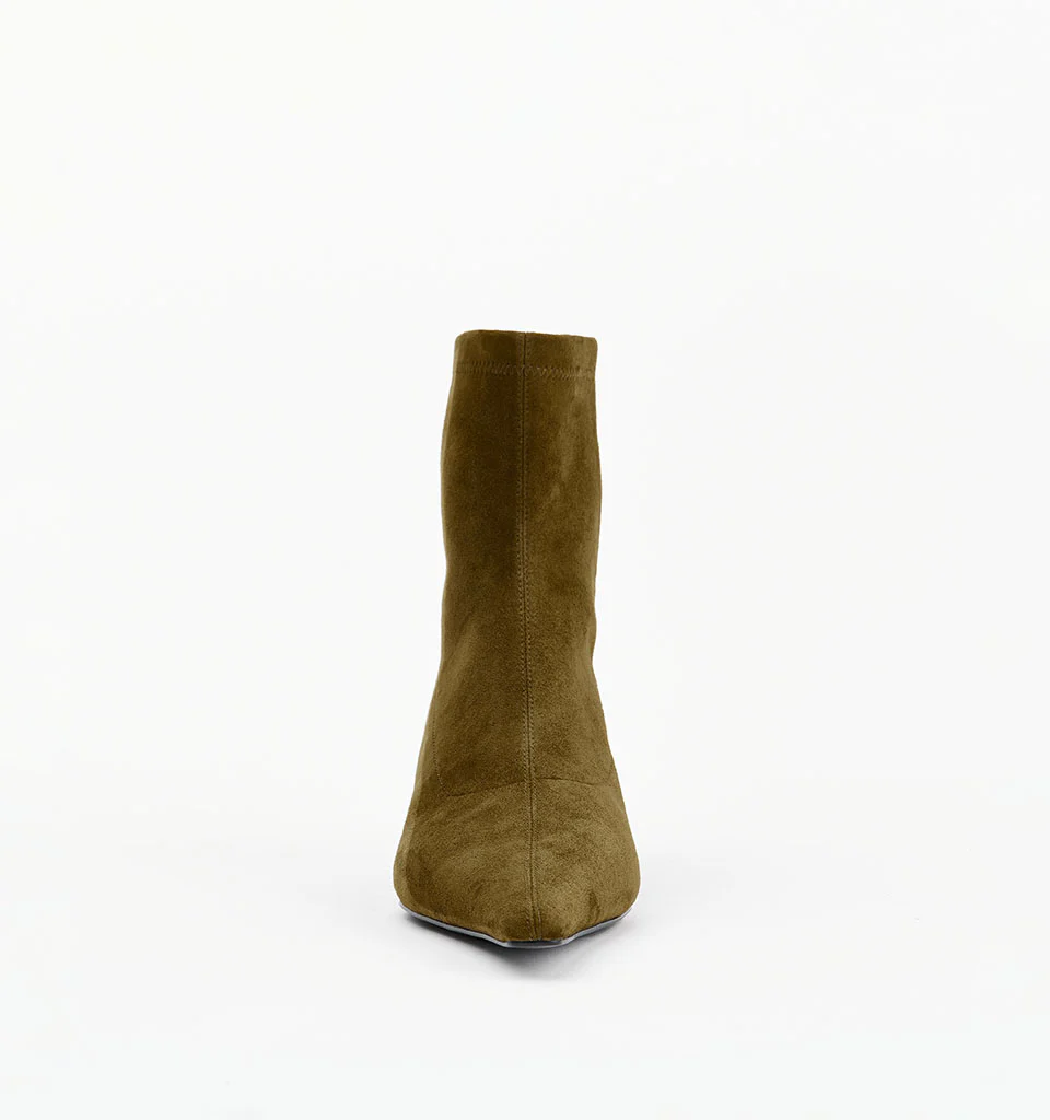 Gemma - Image 15