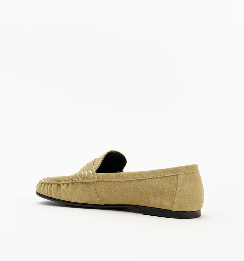 Ivana - Image 19