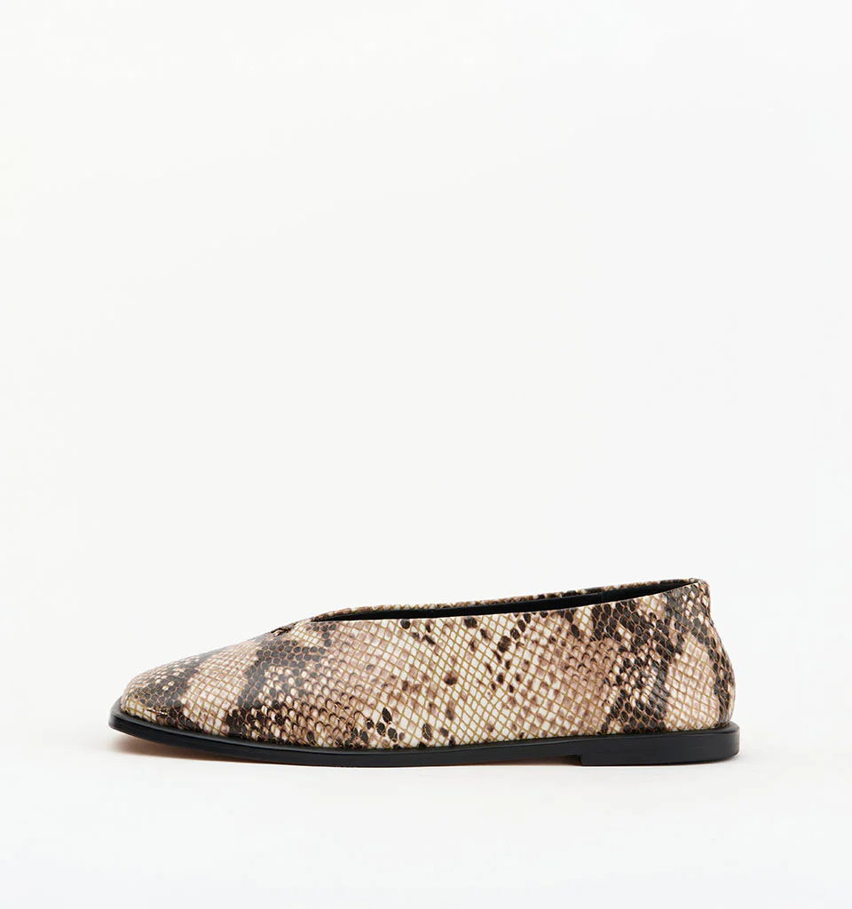 Jade - Image 16