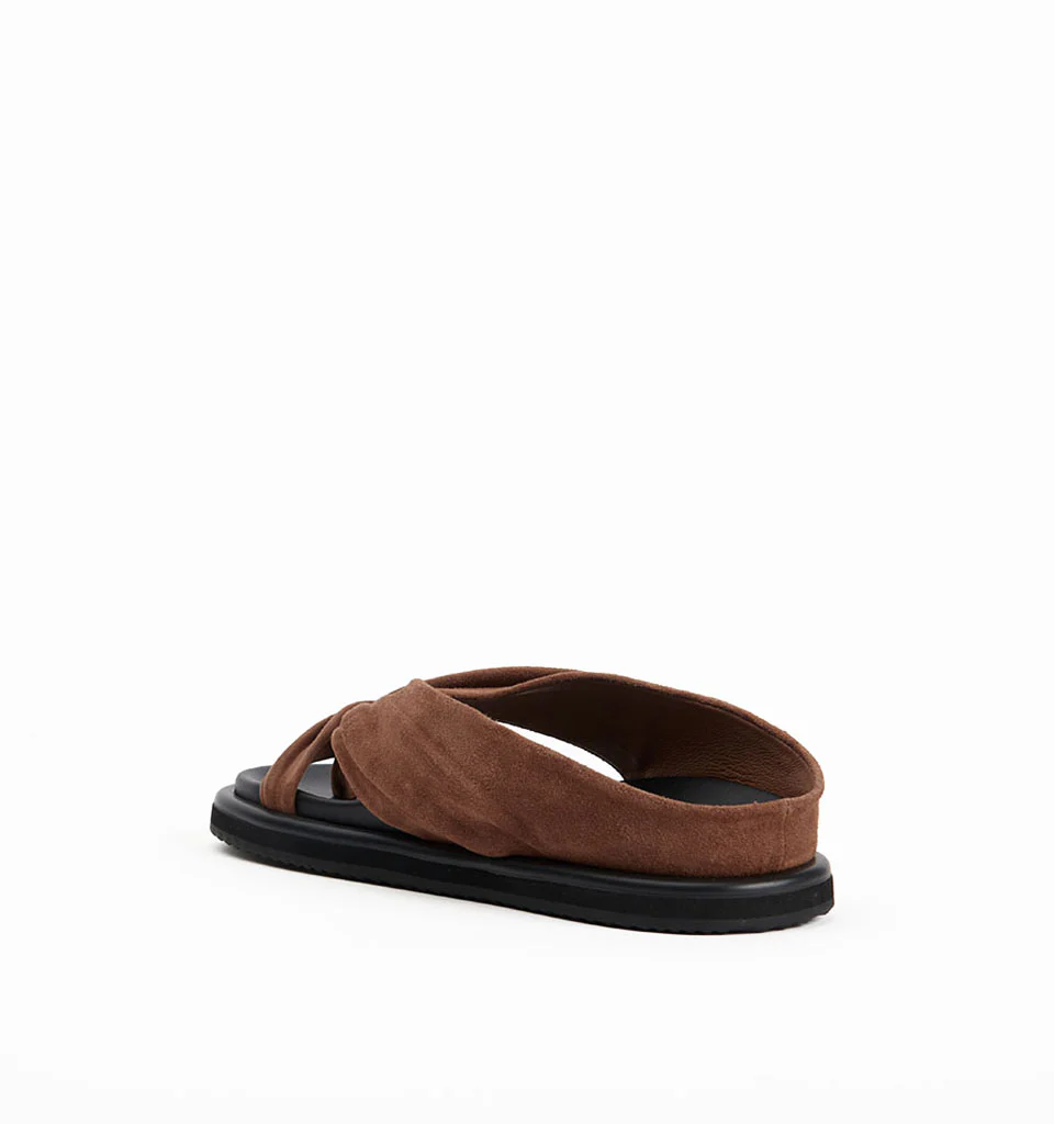 Paola - Image 22